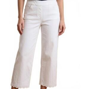 NEW N TOUCH pull on capri with embroidery scalloped hem in white